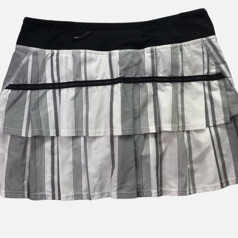 Lululemon Athletica Black and White Skater Mini Skirt - Picture 3 of 5